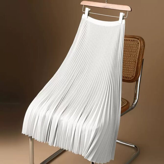 Elegant Solid Satin Pleated Midi Skirt – Plus Size Versatile Style - 图片 7