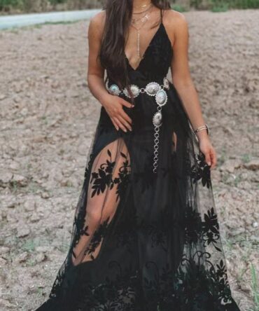 Black lace embroidered deep V suspender skirt