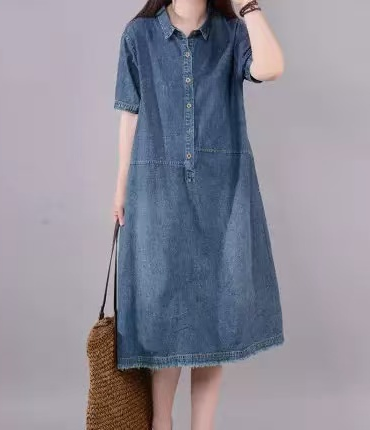 Short-sleeved denim shirt dress