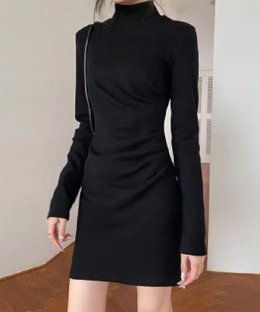 High-neck pleated waist dress