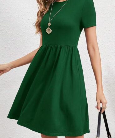 Round-neck short-sleeved puffy dress