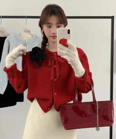 Lace bow decorated knitted cardigan