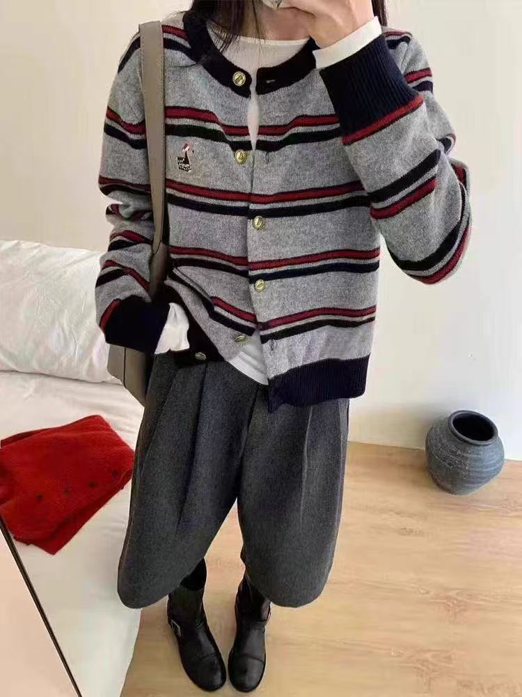 Striped embroidered round-neck knitted cardigan